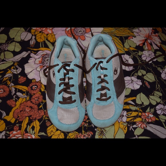 Champion Sneakers - Picture 1 of 3